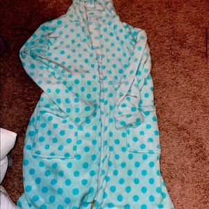 robe never worn